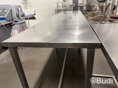 2 st rostfria bänkar.