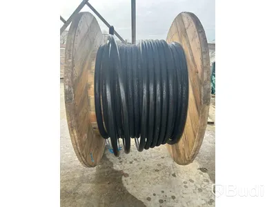 Parti elkabel kabeltrummor