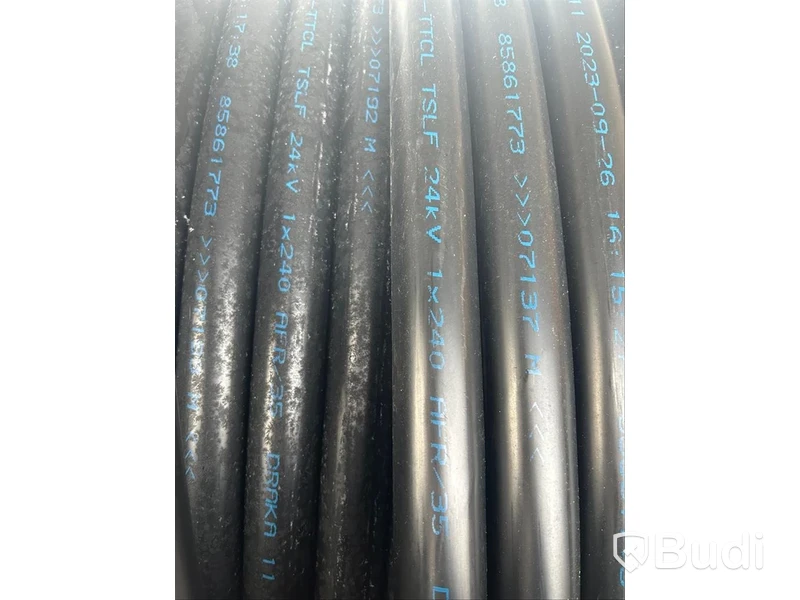 Parti elkabel kabeltrummor