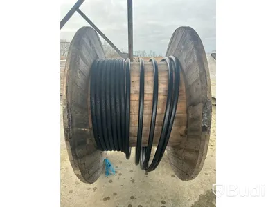 Parti elkabel kabeltrummor