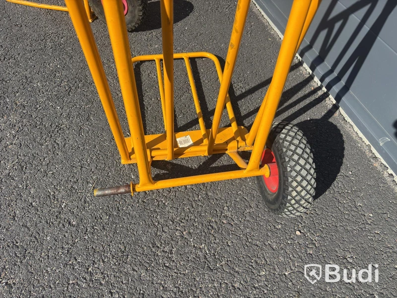 2 st.paketkärra Hörby Bruk Ekeby.