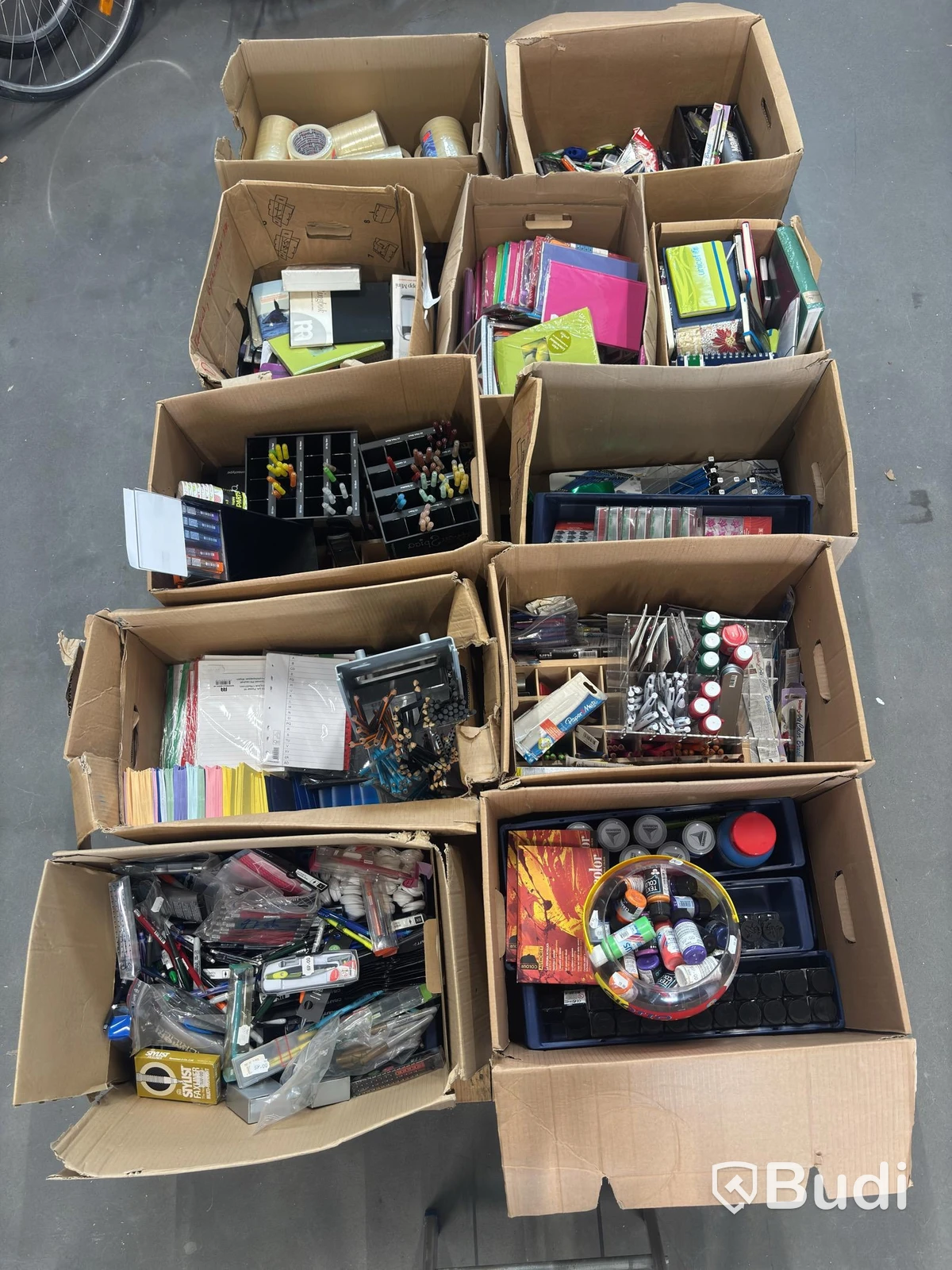 Hobby supplies, assorted stationery and craft items