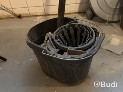 Vileda Ultramat mop bucket with wringer insert