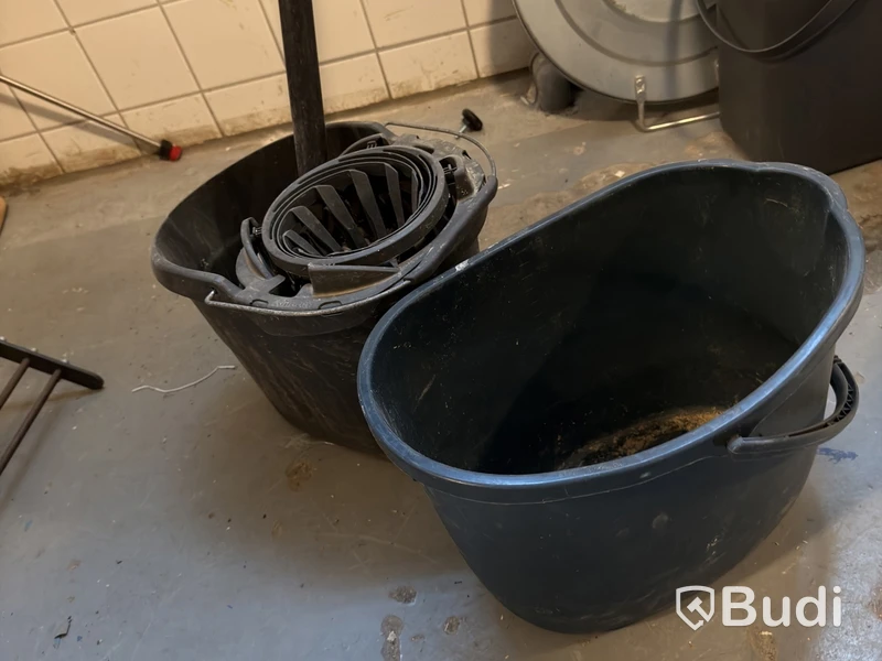 Vileda Ultramat mop bucket with wringer insert