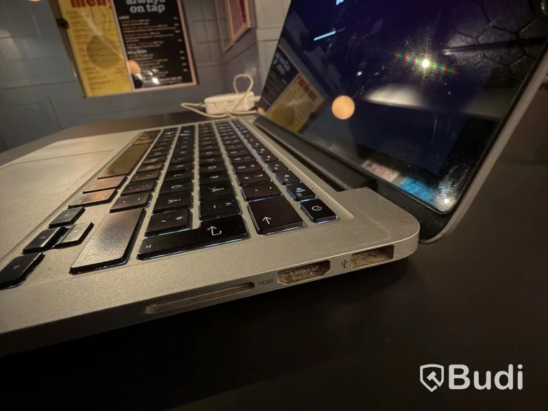 Apple MacBook Pro laptop, 13-inch Retina display