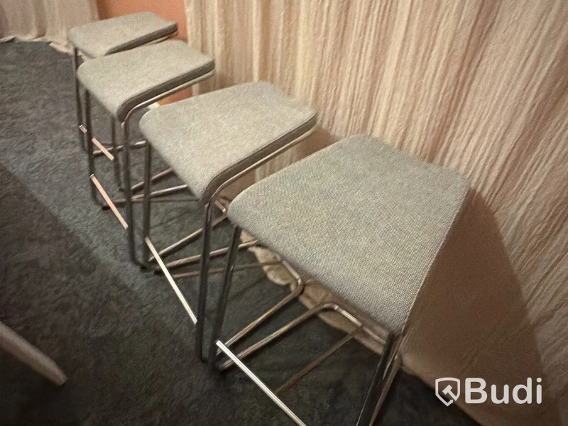 4 st barstolar, beige tyg, kromade ben