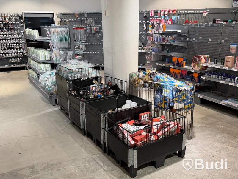 Komplett butiksinredning från ONGO Heron City (2000m²) inkl 4 st kassalinjer och 2 st entrésystem