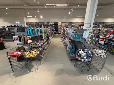 Komplett butiksinredning från ONGO Heron City (2000m²) inkl 4 st kassalinjer och 2 st entrésystem