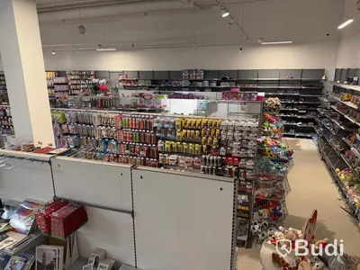 Komplett butiksinredning från ONGO Heron City (2000m²) inkl 4 st kassalinjer och 2 st entrésystem