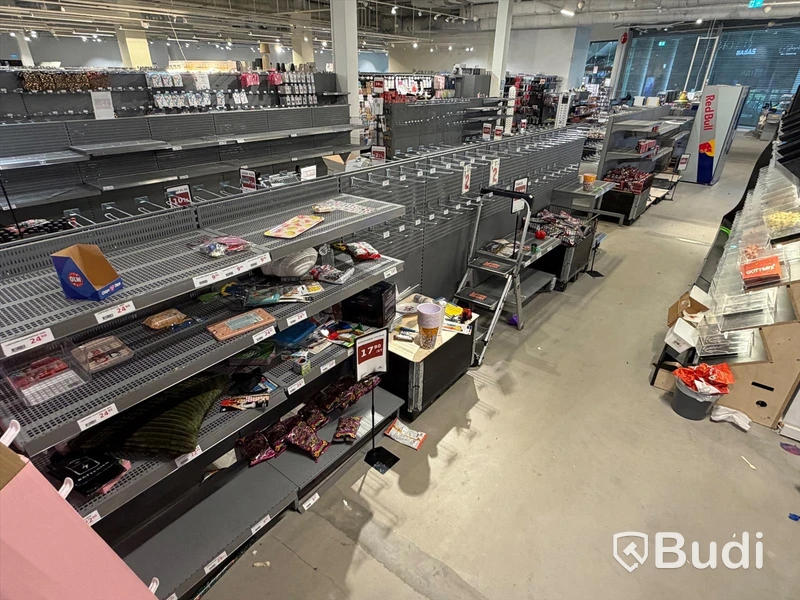 Komplett butiksinredning från ONGO Heron City (2000m²) inkl 4 st kassalinjer och 2 st entrésystem