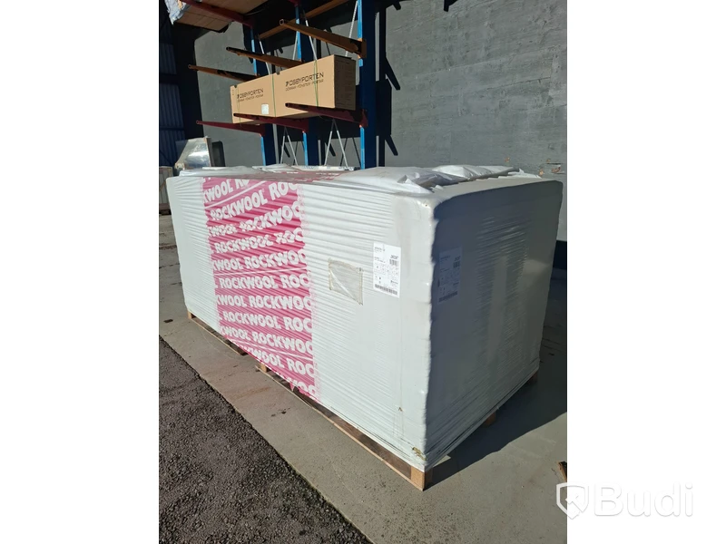 Pall med fasadskivor ROCKWOOL