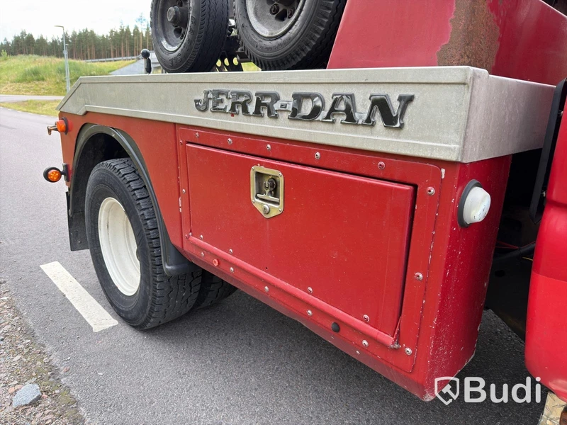 Tow truck Chevrolet Silverado 3500 Extended Cab 6.6 Duramax V8 4WD -2004 | Jerr-Dan