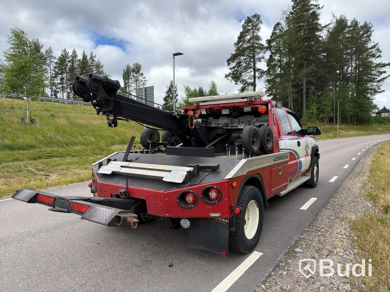 Tow truck Chevrolet Silverado 3500 Extended Cab 6.6 Duramax V8 4WD -2004 | Jerr-Dan