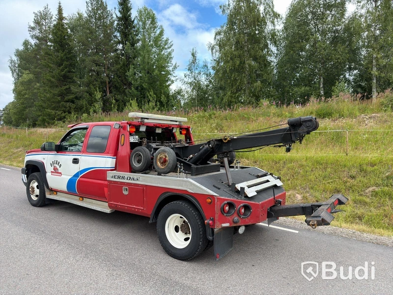 Tow truck Chevrolet Silverado 3500 Extended Cab 6.6 Duramax V8 4WD -2004 | Jerr-Dan