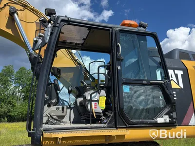 Bandgrävare Cat 324EL | 3 st redskap | 2012