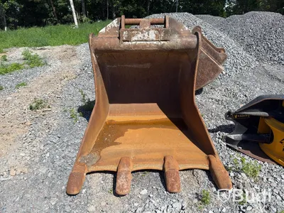 Bandgrävare Cat 324EL | 3 st redskap | 2012