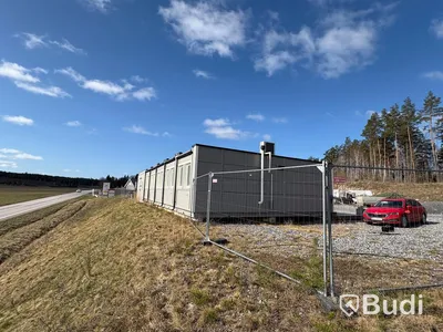 Bodetablering med 5 bodar, 135 m2, med kök, kontor, toalett och luftvärmepump/AC