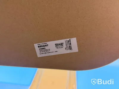 Skrivbord IKEA, samt kontorsstol och besöksstol