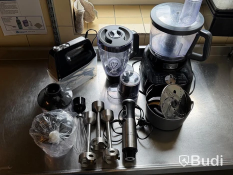 Matberedare OBH, stavmixer Elvita samt elvisp