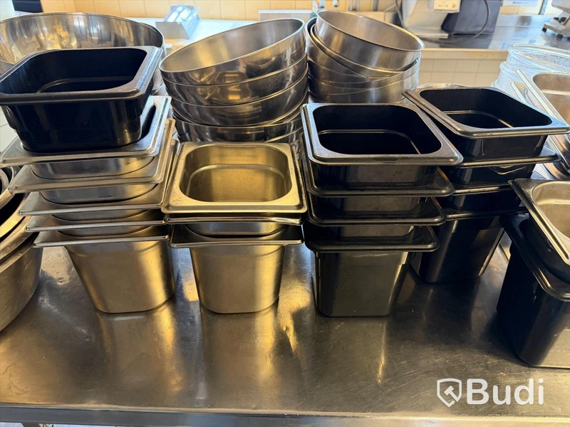 Lot of assorted plastic gastronorm pans and stainless steel bowls