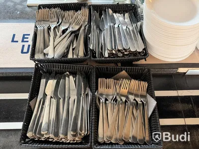 Assorted lot for lunch service, incl. side plates, glasses and cutlery