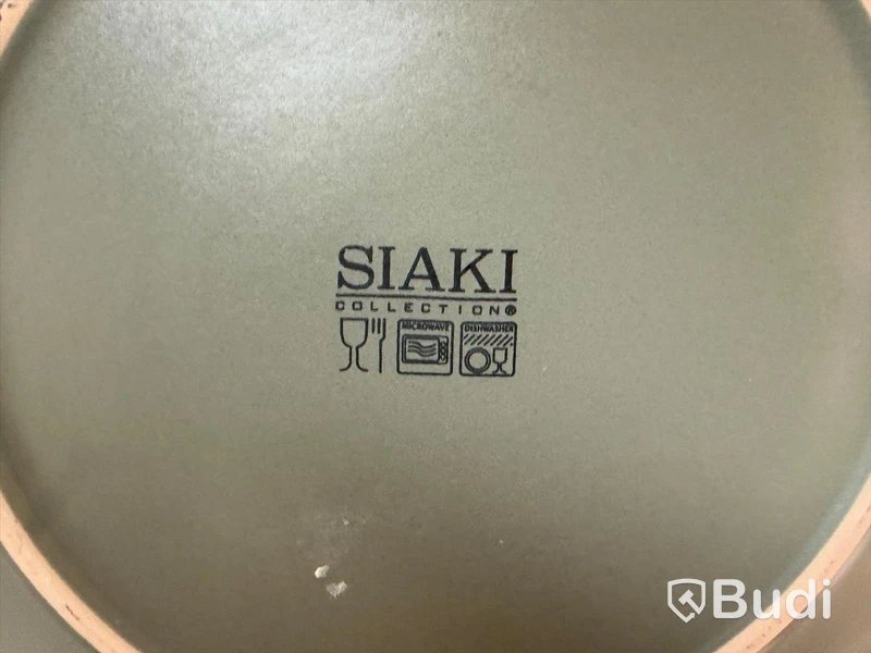 Parti serveringsporslin, bl.a. Siaki och IKEA