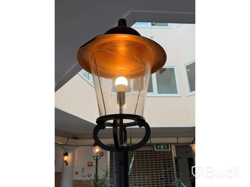 Lampa i pelarmodell 6 st samt 8 st vägglampor
