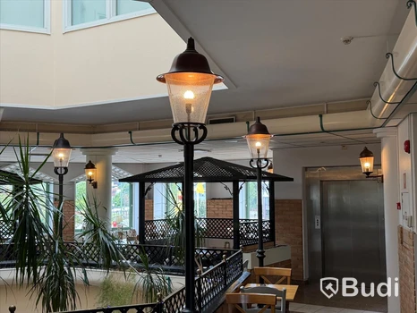 Lampa i pelarmodell 6 st samt 8 st vägglampor