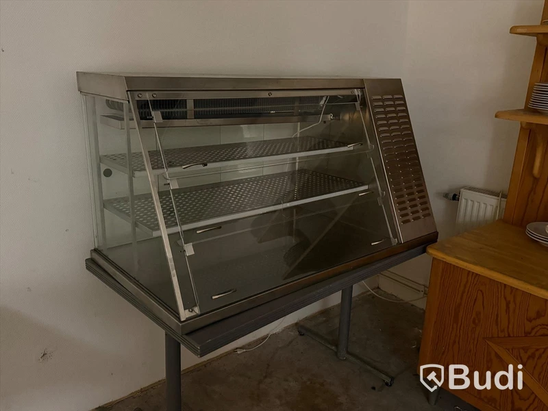 Refrigerated display case, Ohio Flip-Flop