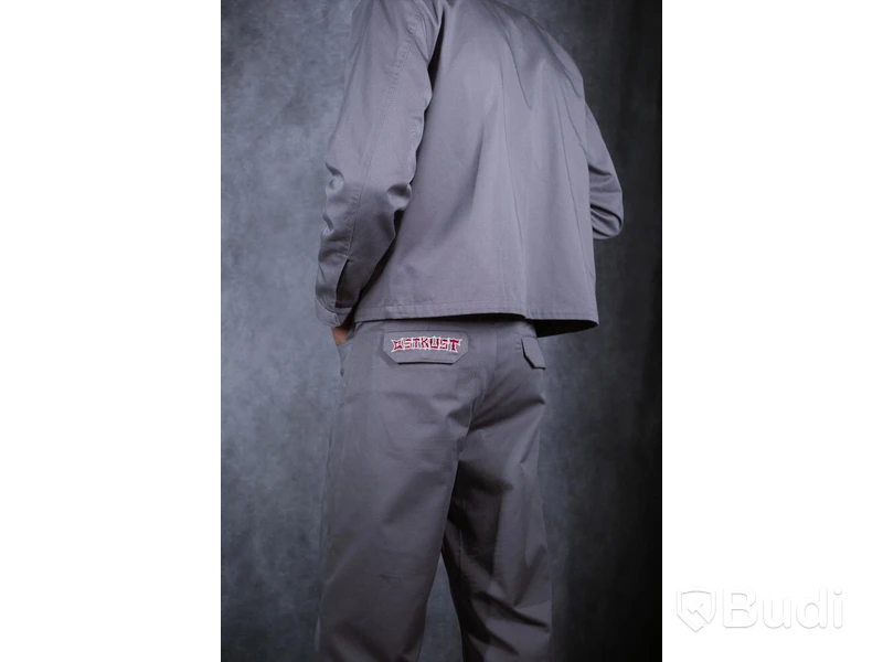 Lot of 10 pairs of trousers in various sizes from Östkust Customs. Market value: SEK 9,000 for the entire lot