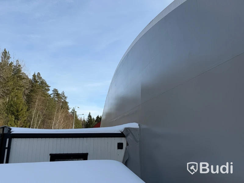 Tälthall 480m² med port och 2 kontor i kopplad byggbod