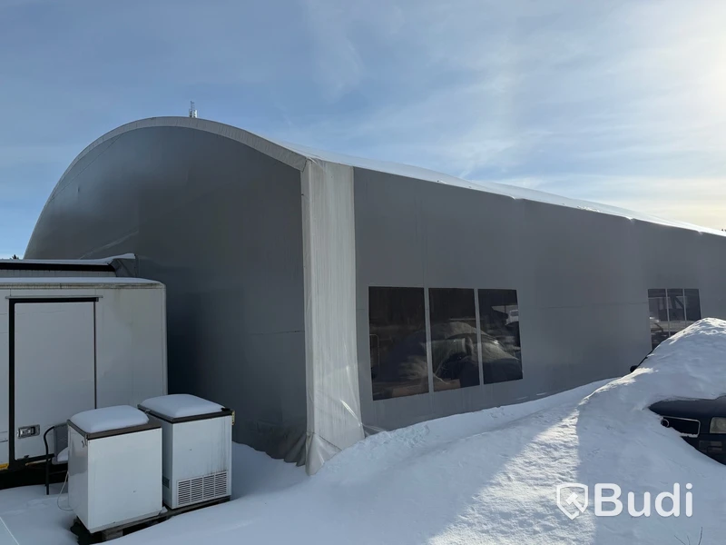 Tälthall 480m² med port och 2 kontor i kopplad byggbod