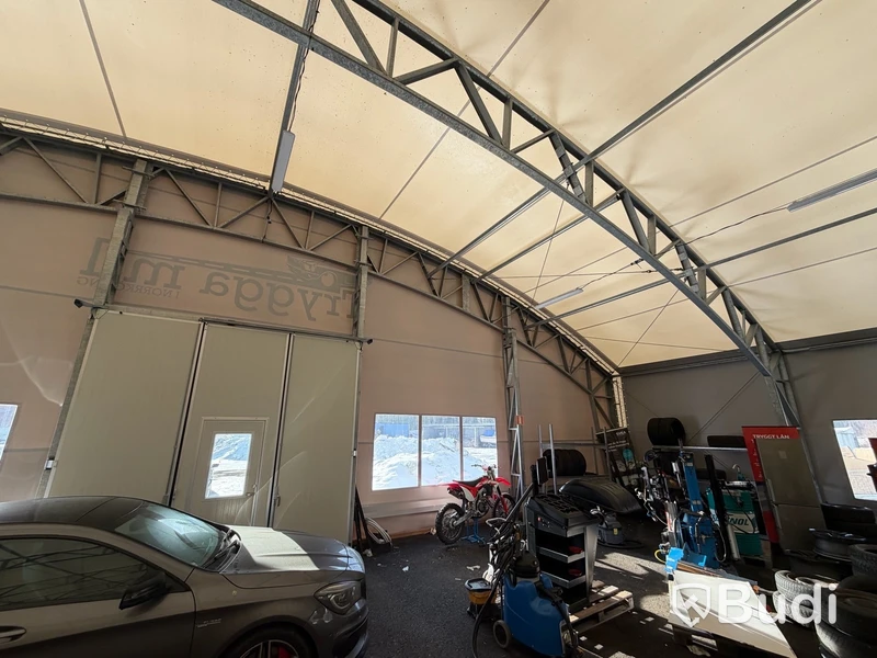 Tälthall 480m² med port och 2 kontor i kopplad byggbod
