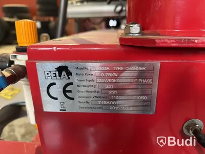 Däckmonteringsmaskin Pela U-203A
