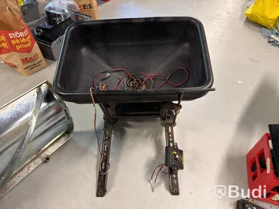 Snöplog och sandspridare till ATV