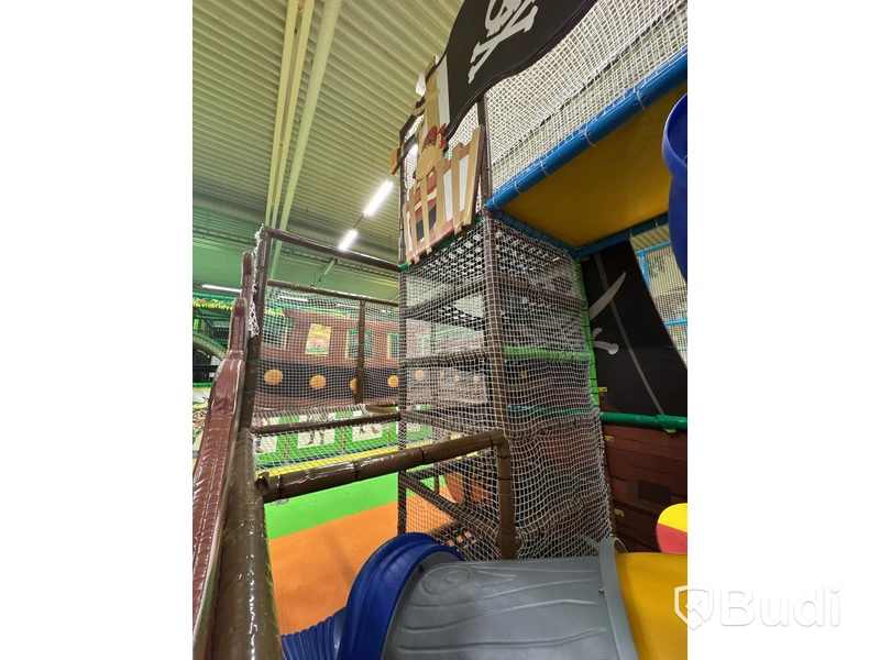 Lekland 2 st enheter sjörövarskepp och spidertower