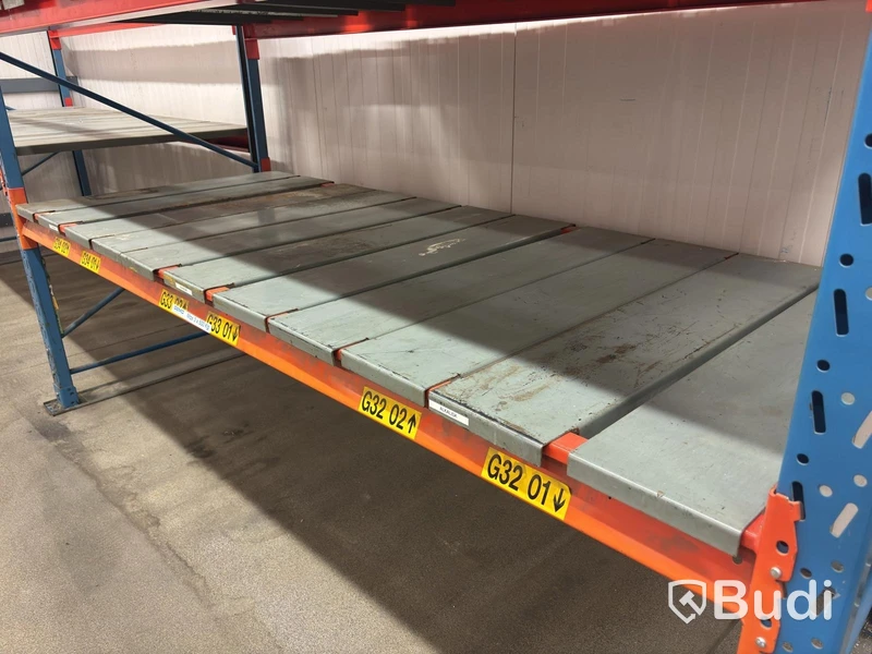 Approximately 100 metres of pallet racking
