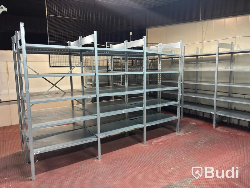 Low pallet racking and warehouse shelving