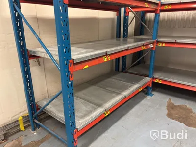 Low pallet racking and warehouse shelving