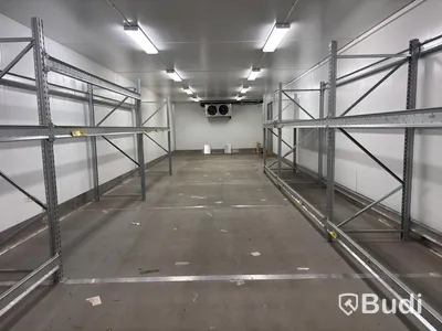 Low pallet racking and warehouse shelving