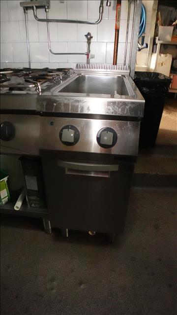 Varmvattenbad Zanussi Z9PCEDTMFO 40x90x90cm