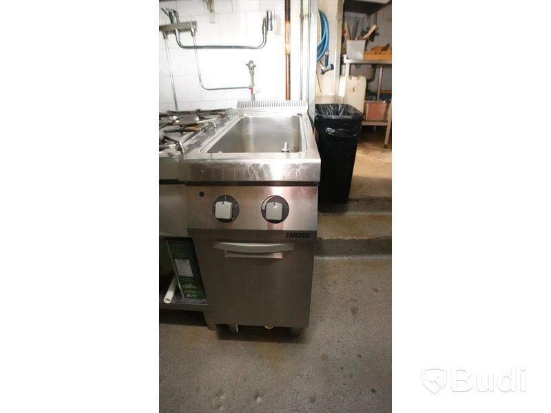 Varmvattenbad Zanussi Z9PCEDTMFO 40x90x90cm