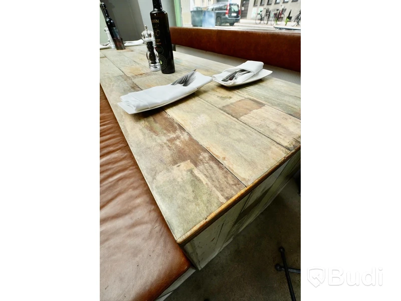 Bord samt 2st bänkar 244 cm