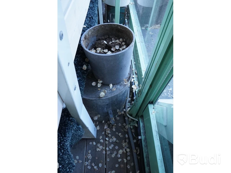 Krukor 10st olika storlekar, inklusive det krukorna står på (se bilder)