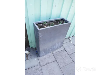 Krukor 4st ca 60x23x73 cm (OBS! En kruka är skadad)
