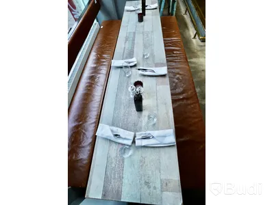 Bord samt 2st bänkar 280 cm, Obs! bänken med ryggstöd är platsbyggd men kan tas loss, den är skruvad.