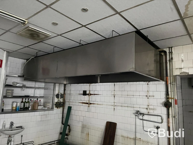 Ventilationssystem med sugkåpa 315x141cm med utsugningsfläkt och tilluftaggregat samt styrsystem från Weeland