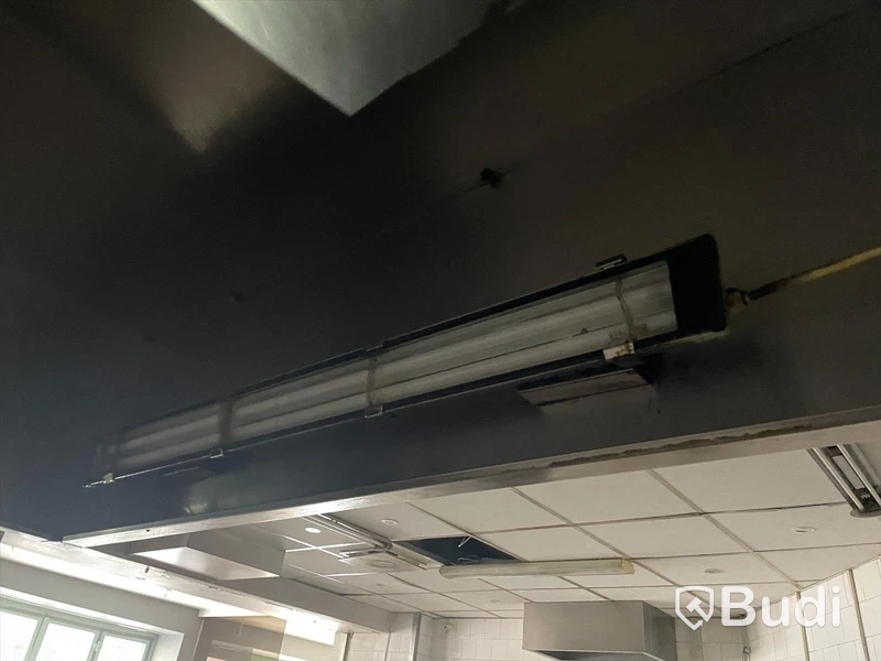 Ventilationssystem med sugkåpa 315x141cm med utsugningsfläkt och tilluftaggregat samt styrsystem från Weeland