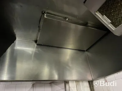 Ventilationssystem med sugkåpa 315x141cm med utsugningsfläkt och tilluftaggregat samt styrsystem från Weeland