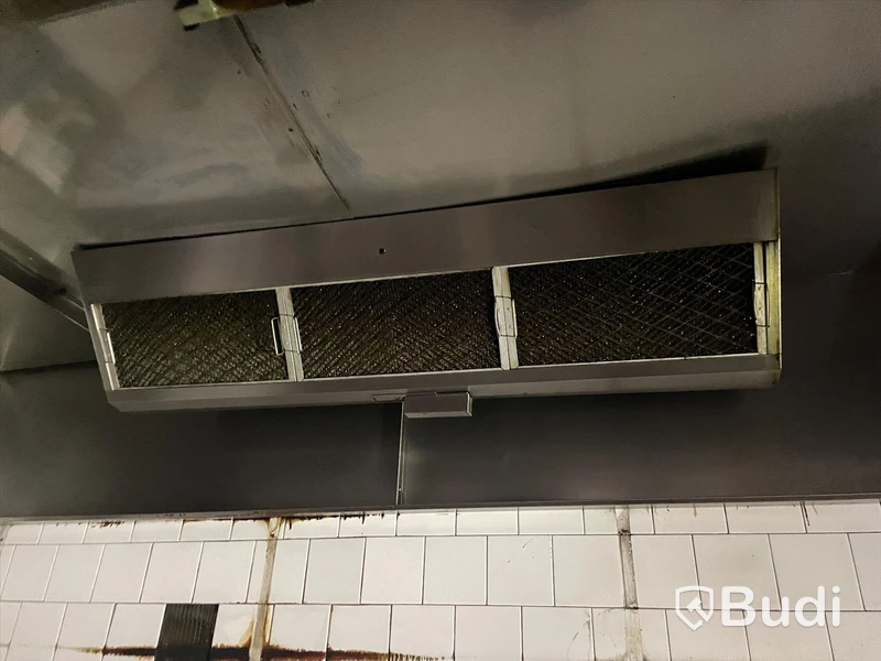 Ventilationssystem med sugkåpa 315x141cm med utsugningsfläkt och tilluftaggregat samt styrsystem från Weeland